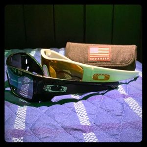 White and orange glasses only